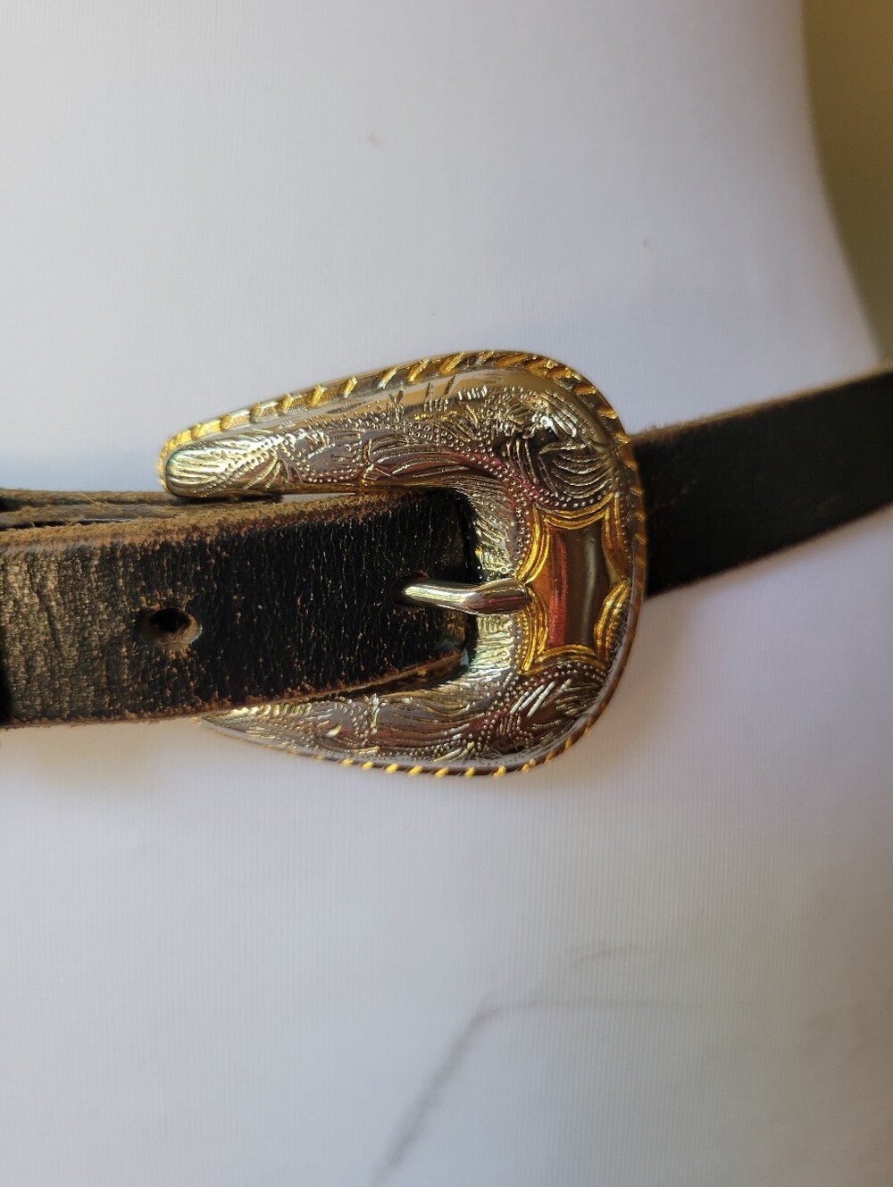 Vintage Western Leather Belt with Ornate Silver & Gold Tone Etched Buckle - Picture 3 of 8